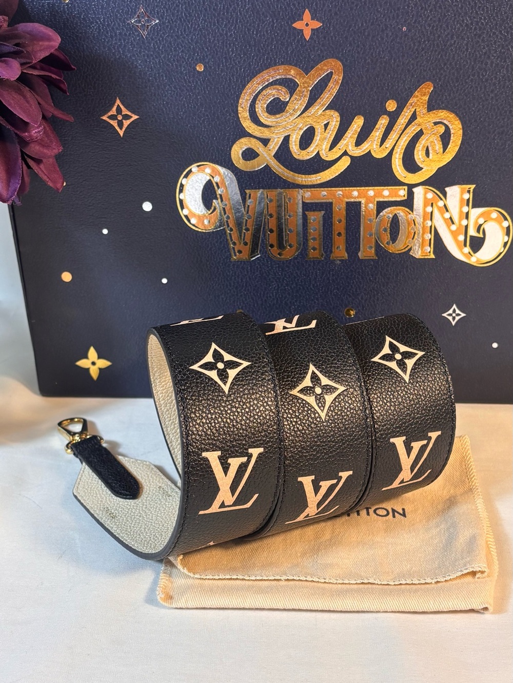 Louis Vuitton Bandouliere Strap Noir Cream